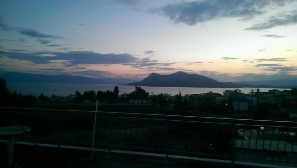 Λεμονιά Ενοικιαζόμενα Δωμάτια Loutra Edipsou  Extérieur photo