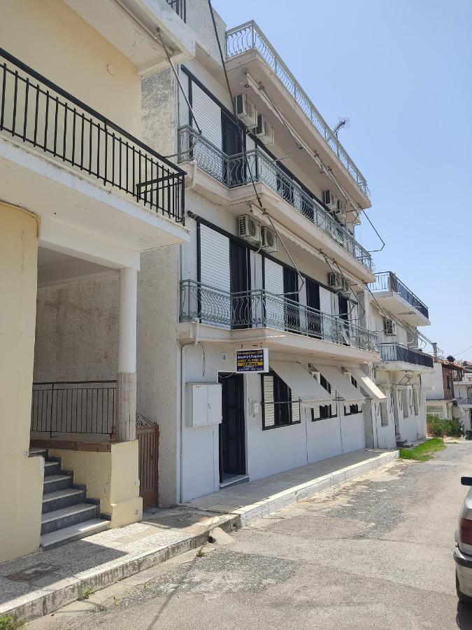 Λεμονιά Ενοικιαζόμενα Δωμάτια Loutra Edipsou  Extérieur photo