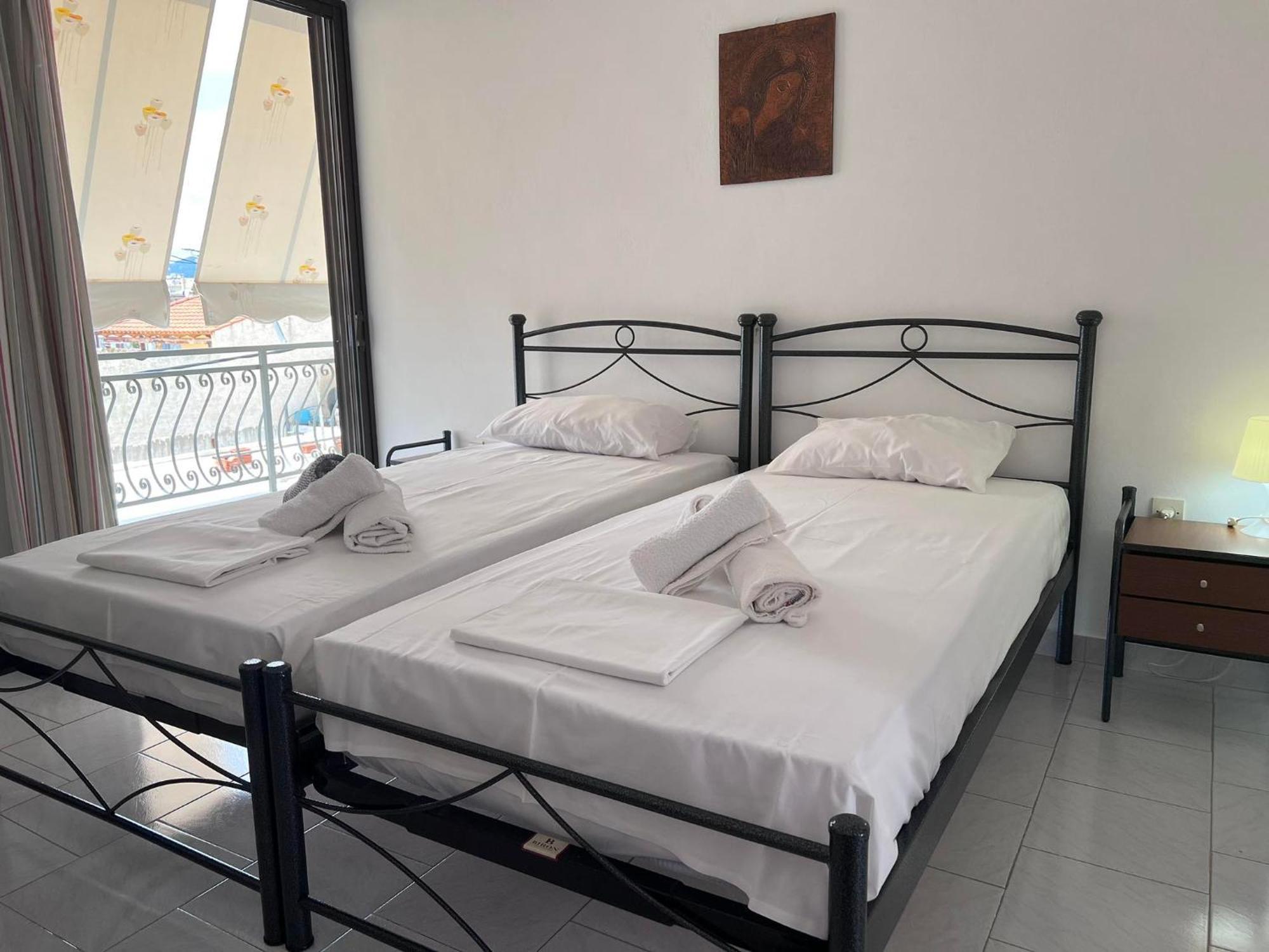 Λεμονιά Ενοικιαζόμενα Δωμάτια Loutra Edipsou  Chambre photo